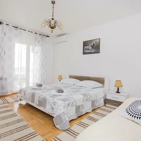 Branko Lemac Apartment